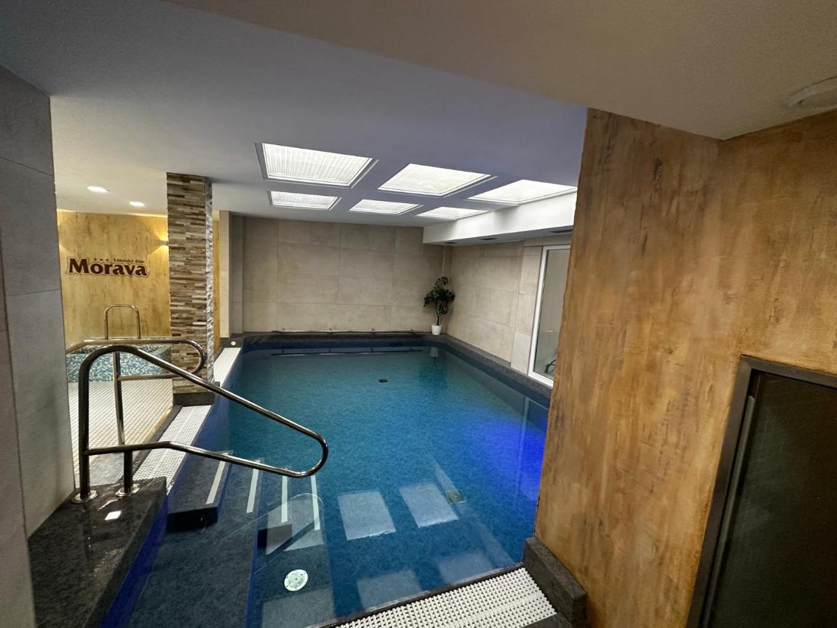 LD Morava Hotel Karlsbad Eksteriør billede